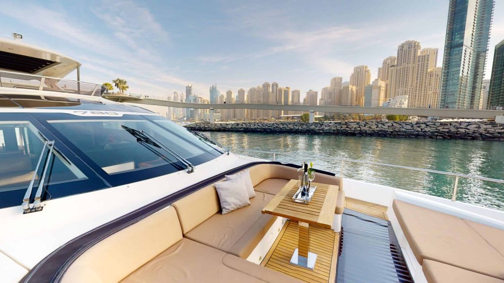 rent yacht dubai
